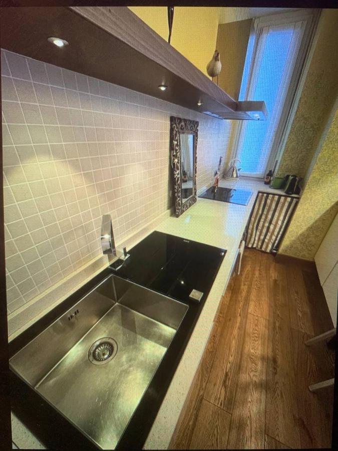 Ferienwohnung S.Ambrogio/Duomo •Jacuzzi • Luxury •Design Mailand Exterior foto