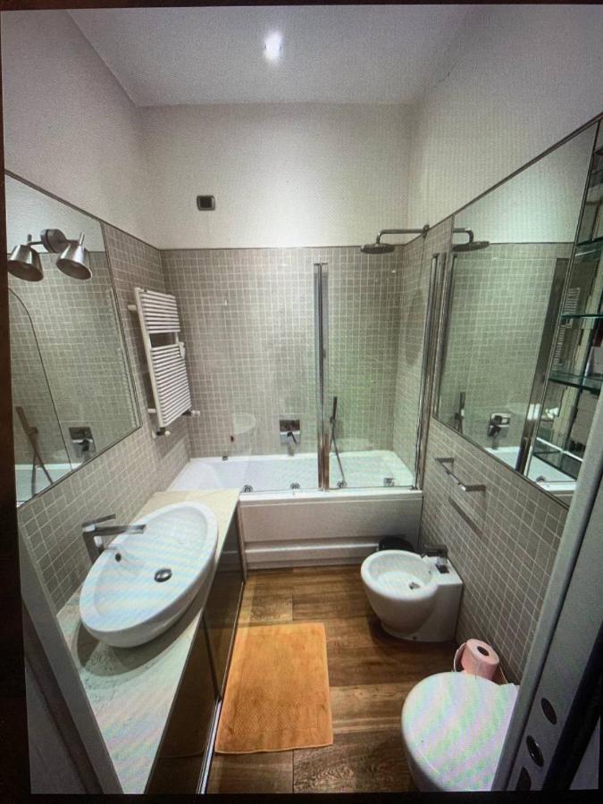 Ferienwohnung S.Ambrogio/Duomo •Jacuzzi • Luxury •Design Mailand Exterior foto