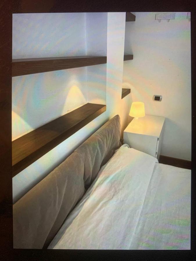 Ferienwohnung S.Ambrogio/Duomo •Jacuzzi • Luxury •Design Mailand Exterior foto